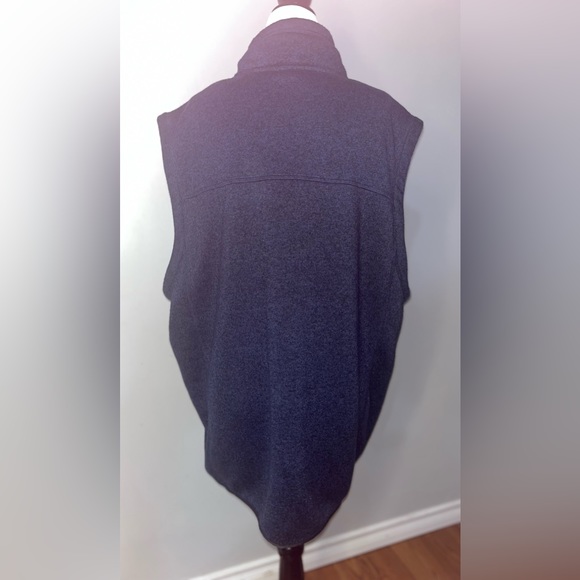 NWOT Wind River Men’s Vest w/ Front Zipper & Zippered Left Chest Pocket!! - Picture 6 of 7